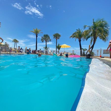 Page Terrace Beachfront Hotel St. Pete Beach Exteriör bild