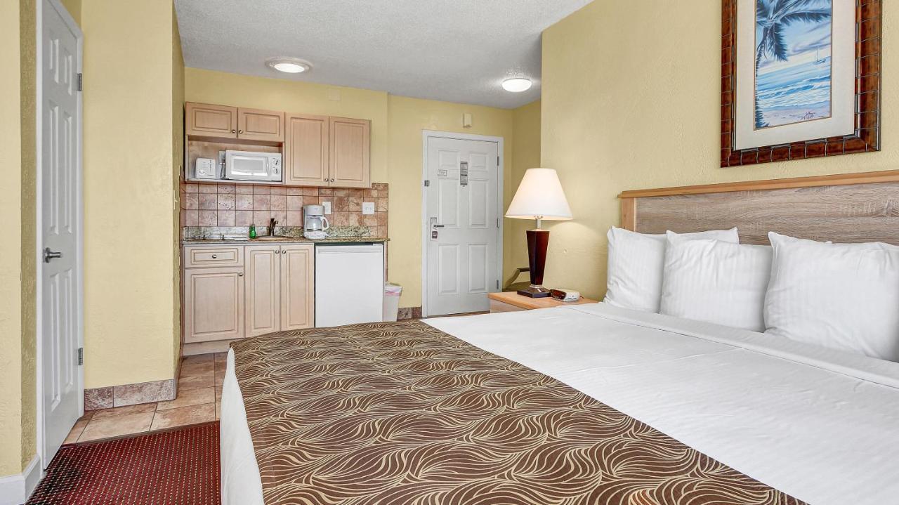 Page Terrace Beachfront Hotel St. Pete Beach Exteriör bild