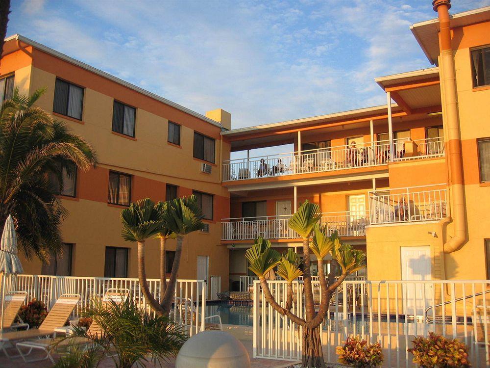 Page Terrace Beachfront Hotel St. Pete Beach Exteriör bild