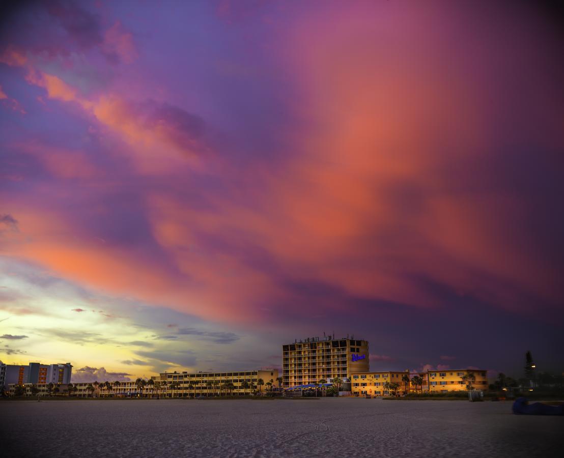 Page Terrace Beachfront Hotel St. Pete Beach Exteriör bild